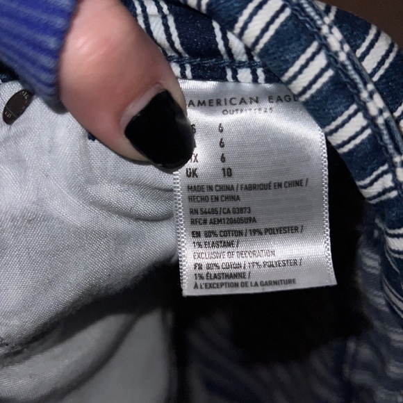 American Eagle Shorts - Picture 4 of 4